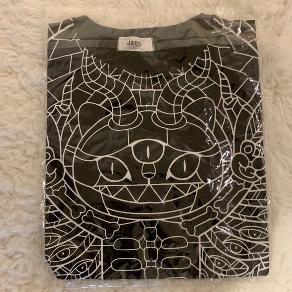 Abstract Tee - Picture 4 of 7